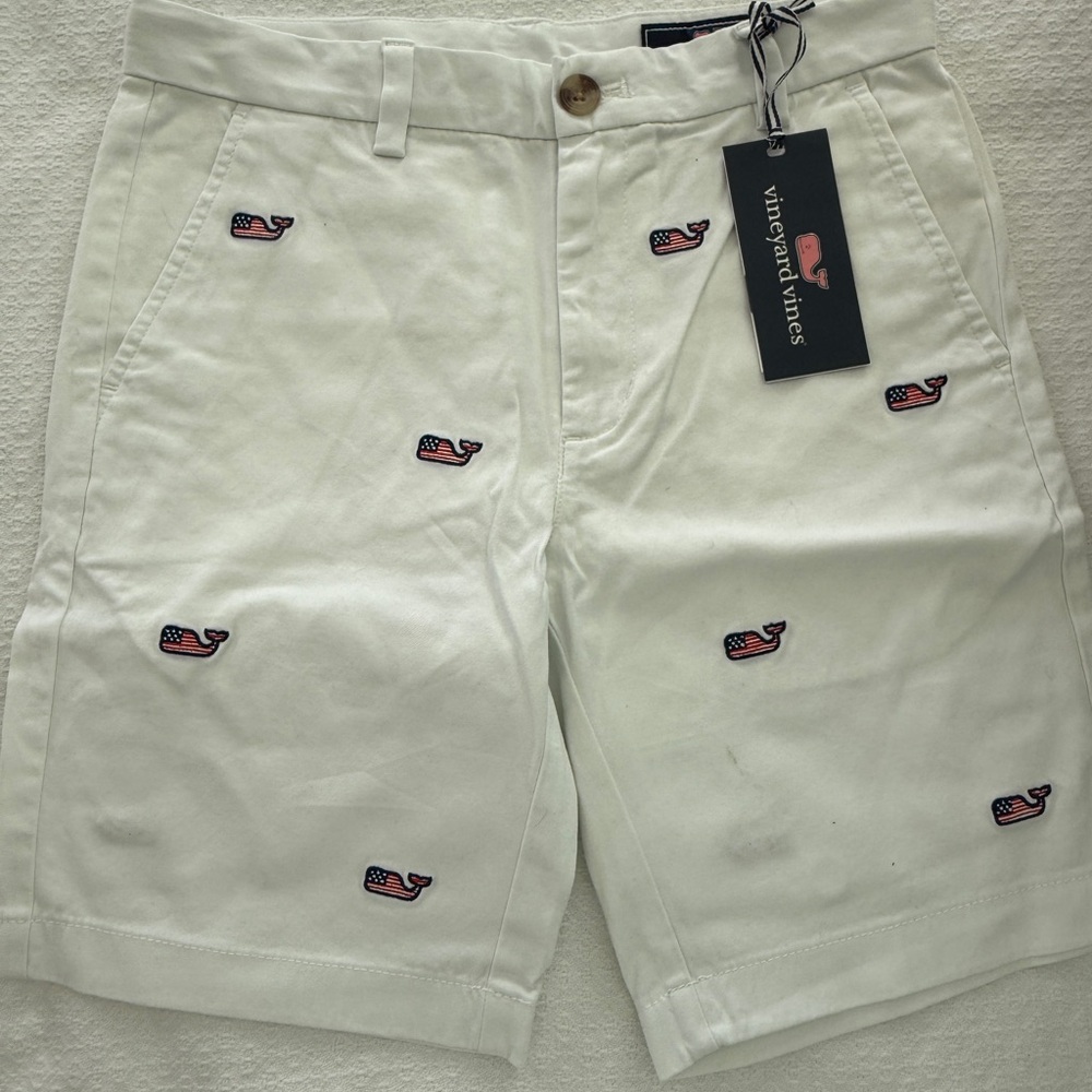 Vineyard Vines White Americana USA Whale Embroidered boys Shorts size 10 NWT